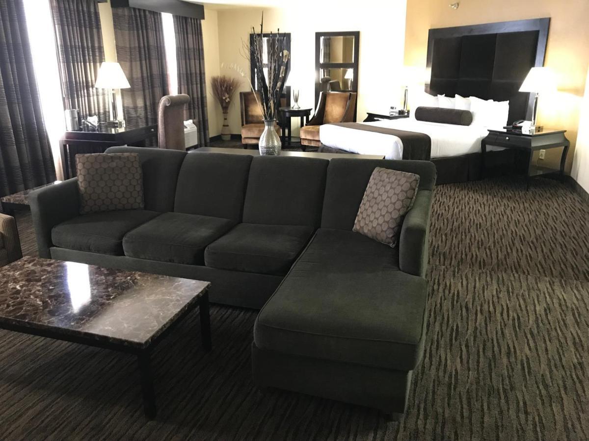 Ramada By Wyndham Terrible'S Hotel & Casino Jean Kültér fotó